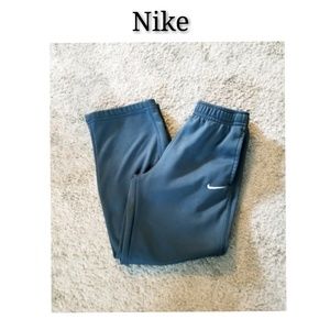Gently worn! Boy's Nike therma- fit pants
